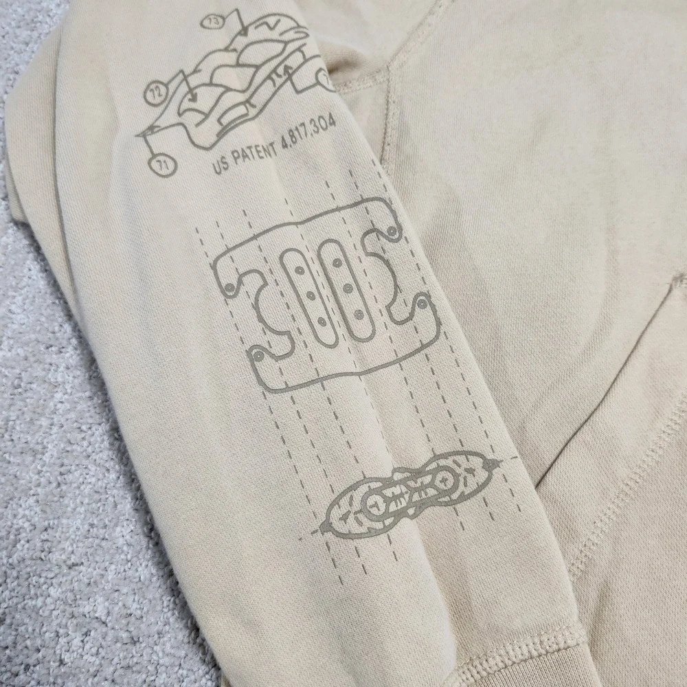 Nike Sweatshirt Men Large Club Pullover Sesame Egypt Athleisure Training Air Max